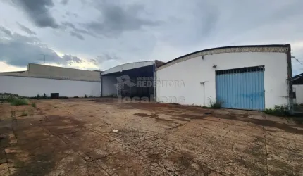 Salões localizado no bairro Vila Toninho.