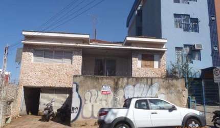 Casa para reformar a poucos metros da Avenida Alberto Andaló