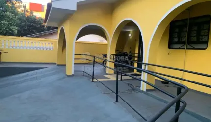 Excelente Casa Comercial para Locação / Cidade Nova