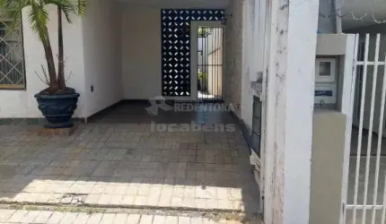 Casa Comercial no bairro Parque Industrial com 07 dormitórios.