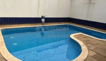 Casa Comercial á venda