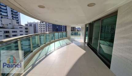 Apartamento em Ponta da Praia - Santos, SP
