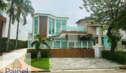 Casa de Condomínio em Hanga Roa - Bertioga, SP