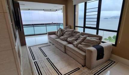 Luxuosa Cobertura em Aparecida - Santos: 431m², 3 Suítes