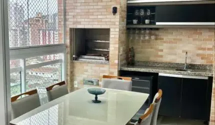 Venda apartamento em Ponta da Praia, Santos: 77m², 2 dormitórios, 1 suíte, 2 banheiros. Oportunidade por R$ 820.000!