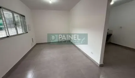 Casa para Locação em Vila Belmiro - 2 Dormitórios por R$2800