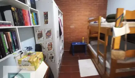 Casa de 3 dormitórios com 2 suítes no Itararé - São Vicente