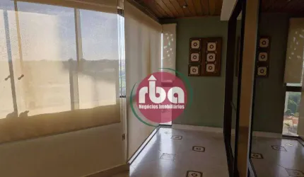 Lindo apartamento com varanda fechada