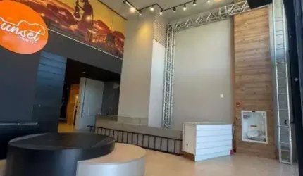 Loja com excelente localização no Balneário do Estreito