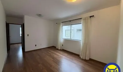 Apartamento com 02 dormitórios no Centro
