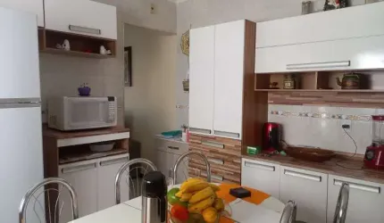 Casa com 2 quartos à venda na Vila Suissa, Mogi das Cruzes  por R$ 420.000