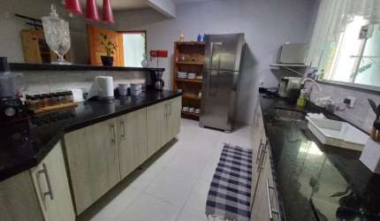 Casa com 3 quartos à venda no Lagoa Seca, Mogi das Cruzes  por R$ 700.000