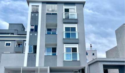 APARTAMENTO EM ÓTIMA LOCALIZAÇÃO PRAIA DOS INGLESES
