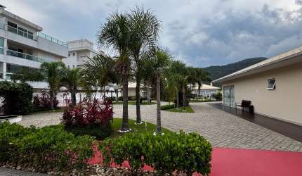APARTAMENTO TRÊS DORMITÓRIOS PRAIA DOS INGLESES