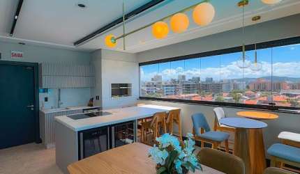 *Apartamento Duplex com 2 Suítes e Vista para o Mar