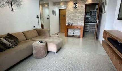 Excelente Apartamento Mobiliado à Venda Condomínio Solar do Parque - 2/4 - 1 suíte - 71,50m²