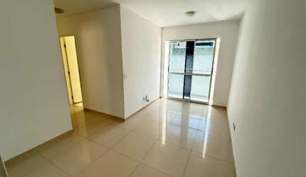 Condominio Jardim Lauro de Freitas - 2/4 com suíte e varanda - 47m² - Porcelanato - Armários -1 vaga