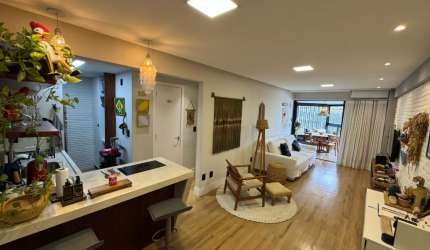 Lindíssimo Quarto e Sala, de 60m², 'Pé na Areia Mar', Semimobiliado, à venda no Rio Vermelho