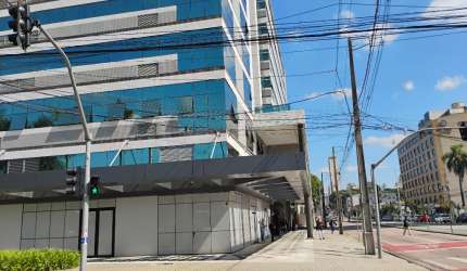Sala Comercial  58m2 no Centro de Curitiba -  Com Vaga de Garagem  - Oportunidade