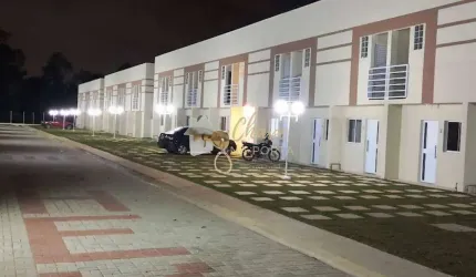 Casa a venda em Granja Juliana com 2 Dormitórios