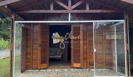 Casa a venda em Centro de Caucaia com 2 Dormitórios