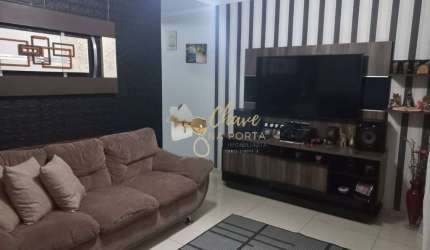 Casa à venda no Capão Redondo com 3 Dormitórios