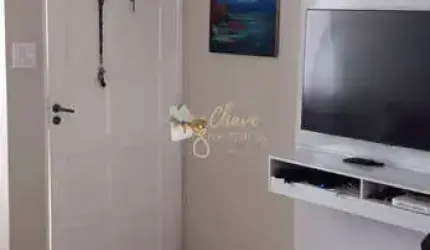 Casa à venda em Cotia com 2 dormitórios