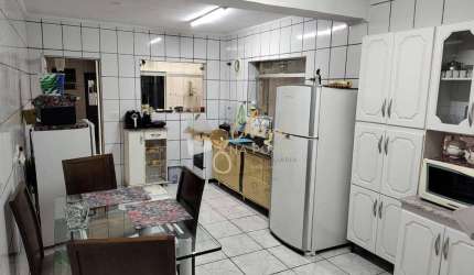 Casa à venda no Jardim Campo Limpo com 4 Dormitórios