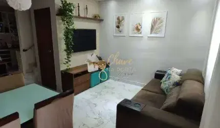 Casa mobiliada em condomínio à venda no Parque Guarani com 2 Dormitórios