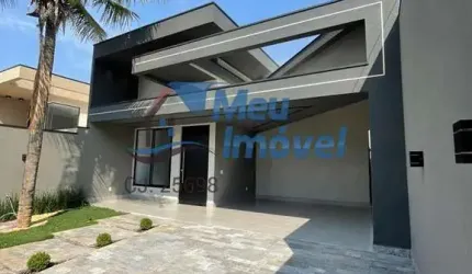 Rua 04 Vicente Pires Casa 4 Suítes 2 Vagas Lote 400 m² Útil 320 m² Piscina