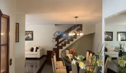 QSC 07 Taguatinga Sul Sobrado 5 Suítes Reformado Armários 400m² 2 Vagas