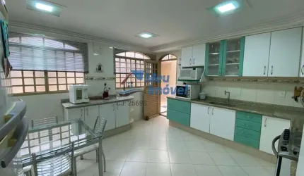 QNM 42 M Norte Taguatinga Sobrado 4 Quartos 4 Suítes Lote 250m² 6 Vagas