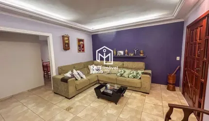 Imperdível casa de 4 quartos com 3 suítes em Taguatinga Sul - QSD 39 próximo ao metrô! 268m², 2 salas, 5 banheiros e 2 vagas.