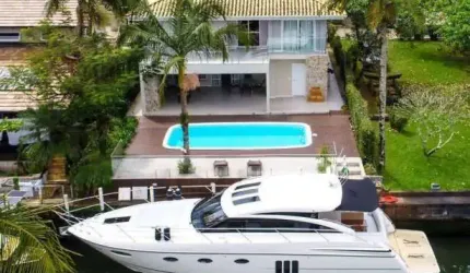 Casa com 4 dormitórios, 656 m² - por R$ 18.000/mês + Taxas - Barra - Balneário Camboriú/SC