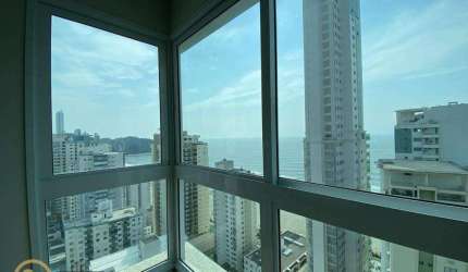 Incrível mobiliado e decorado com 3 suítes + 1 dorm - VISTA MAR