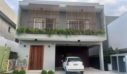 Casa com 3 dormitórios para alugar, 310 m² por R$ 15.000/mês - Centro - Camboriú/SC