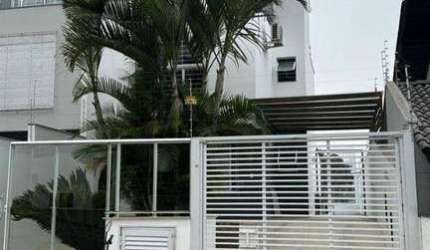 Sobrado com 3 dormitórios à venda por R$ 2.000.000 - Ariribá - Balneário Camboriú/SC
