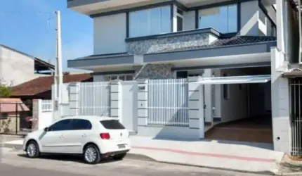 Sobrado com 4 dormitórios à venda, 228 m² por R$ 3.750.000,00 - Vila Real - Balneário Camboriú/SC