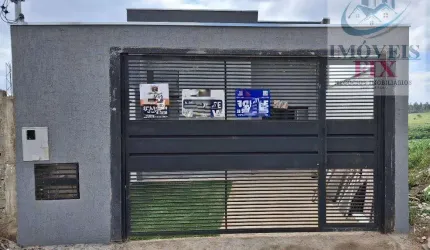 Casa 2 dormitórios para Venda em Alfenas, Residencial Júlio Alves, 2 dormitórios, 1 suíte, 2 banheiros, 2 vagas