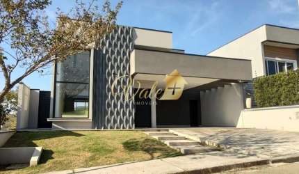 Casa de alto padrão à venda em condomínio no Condomínio Terras do Vale em Caçapava-SP: 3 quartos, 1 suíte, 3 salas, 2 vagas de garagem, 150m² de área.