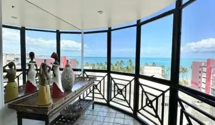 Cobertura Duplex na Ponta Verde com 4 Quartos e uma Vista Fantástica do Mar!