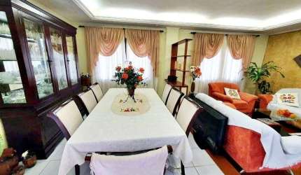 Casa à venda com 5 quartos 2 suítes, 347m² em Carianos Florianópolis