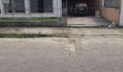 Casa à venda com 4 quartos 1 suíte, 180m² em Caminho Novo Palhoça
