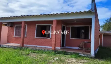Casa à Venda em Balneário Pinhal! Uma oportunidade única em excelente localização!