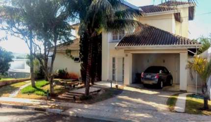 Luxuosa mansão em condomínio Flora Ville, Boituva-SP: 6 quartos, 1 suíte, 3 salas, 6 banheiros, 2 vagas de garagem, 500m². Venda ou locação!