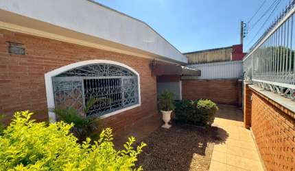 Casa no Jd. Paulista Localização espetacular!! 3 dorm. 2 suítes Sala Ampla, sala de jantar, vaga para 3  carros, varanda gourmet , espaço para jardim com arvores frutíferas + 1 edícola .Abaixo do preç