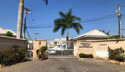 LINDA CASA EM CONDOMINIO
