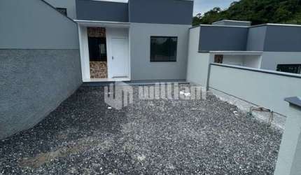 Casa com 3 quartos à venda no Primeiro de Maio, Brusque , 63 m2 por R$ 399.000