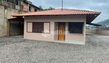 Casa com 3 quartos à venda no Cedrinho, Brusque , 200 m2 por R$ 600.000
