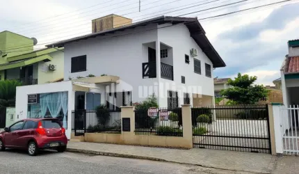 Casa com 4 quartos à venda no Souza Cruz, Brusque , 240 m2 por R$ 1.290.000